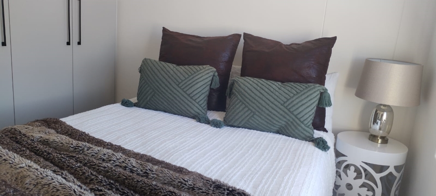 2 Bedroom Property for Sale in Flamingo Vlei Western Cape